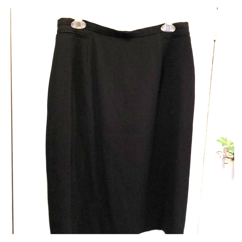 Black skirt